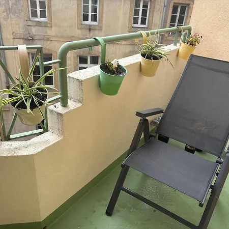 Le Petit Paris-hyper Centre De Avec Parking Apartamento *