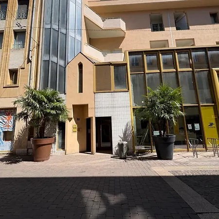 Le Petit Paris-hyper Centre De Avec Parking Appartement *